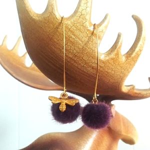 10/$25 Purple Pom-pom puff Bee earrings OOAK
